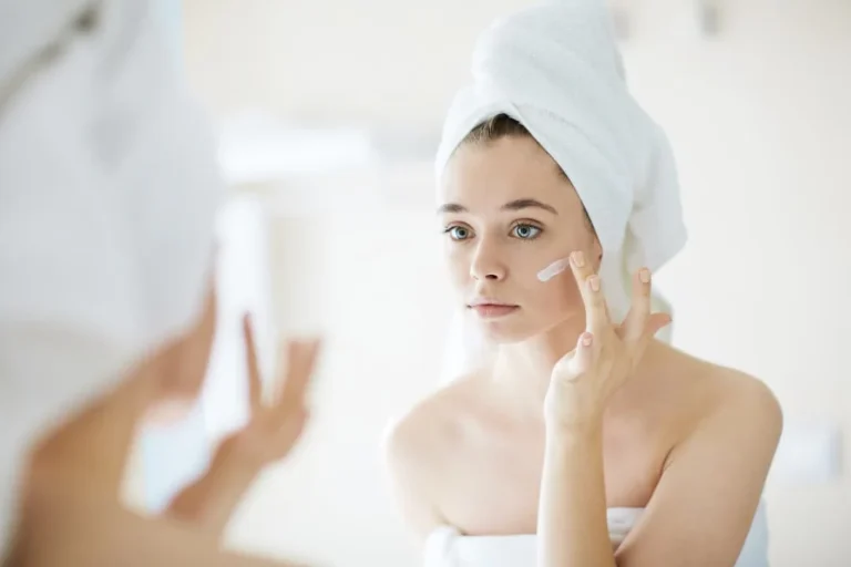 Acid hialuronic- beneficii, efecte asupra pielii și sfaturi de utilizare - articol miumlab Romania